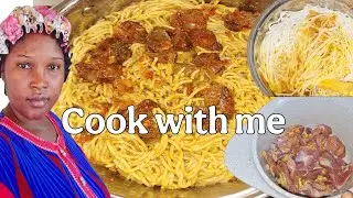 ГОТОВЬТЕ СО МНОЙ || Спагетти с мышечными желудками и пальмовым маслом
