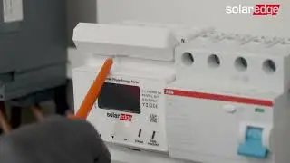Installing the SolarEdge Home Inline Meter| International