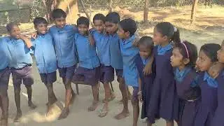 गोंडी भाषा में छेरछेरा गीत की सामूहिक प्रस्तुति