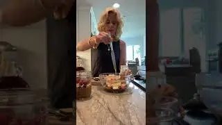 How to drizzle honey
