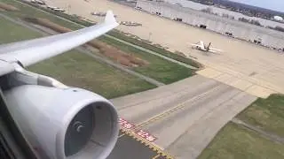 American Airlines Airbus A330-200 Takeoff from Philadelphia International Airport