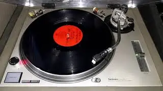Dee D. Jackson - S. O. S. (Love to the rescue) [Megamix]