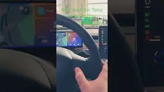 Tesla 3 dashboard CarPlay Waze 👍