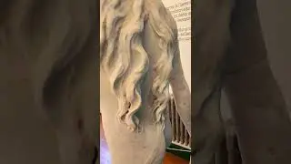 "Ondina del Plata" Escultura. En El Jardin Botánico. Palermo Ciudad de Buenos Aires.