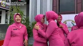 Bhayangkari Ranting Bubutan Bersama Kapolsek Bubutan Tinjau pospam nataru