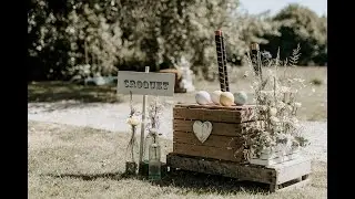 Outdoor chic meadow themed pastel coloured wedding