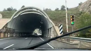 viaje relajante en coche bajo la lluvia 4k 60FPS