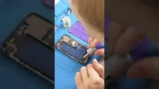 Замена аккумулятора iPhone 11 Pro iOS 18.1
