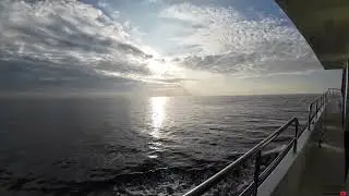 🐋🌅 Whale Watching in Mirissa &ndash; The Journey Begins : Leaving the Harbour