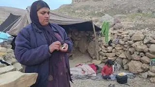 &ldquo;Witness the Miracle: Nomad Women Heal a Baby Goat&rsquo;s Broken Leg! 🐐✨&rdquo;