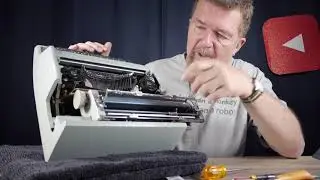 Typewriter Video Series - Episode 162: Olivetti-Underwood 21 Segment Cleaning