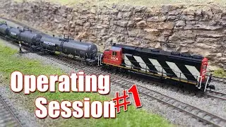N Scale Operating Session #1 - GP40 refinery action