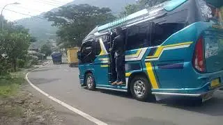 WOW! Jalan Bercabang, Kanan ke Garut, Kiri ke Tasik. Pilih Mana?
