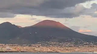 Ascend of Vesuvius - The slumbering Mega Volcano of Italy 4K