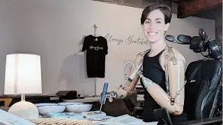 Quad Amputee Paints Watercolors