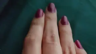 A little chat while I paint my nails
