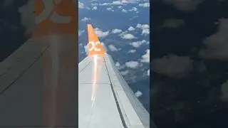 Tu Is Tarah Se 💞 Meri Zindagi Mein Shamil Hai | Viral Reel  #shorts #TuIsTarahSe #flight #romantic