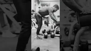 one arm dumbbell row#gym #fitness  #fit  #muscle #fitfam #lifestyle #sport ##explore  #fitnessmodel