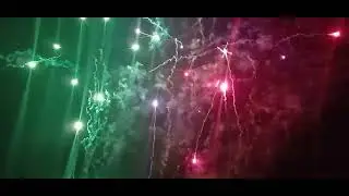 Red green blue crosette. Magnum vuurwerk