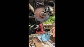 Range Rover Classic 1981 axle seal and bearing replacement