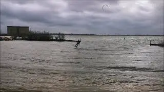 Foilsession # 12 SHINN Sunburner Slingshot PHANTSM 633 Fone Bandit 4m wind 25 knots