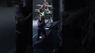 Julian Casablancas Awkward Fan Interaction (The Voidz at The Apollo Theater)