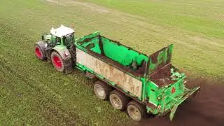 Compost verspreiden // Spreading compost // Fendt // Tebbe // Doosan DX 170W