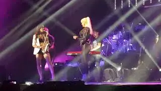 Valeria Lynch Extra&ntilde;a Dama del Rock Viernes 24 - 11 - 2017 Desconfio (grabada por N&eacute;stor Panizza)