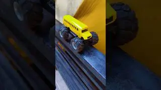 Monster 👽 School Bus 🚆🚍 #shorts #toys