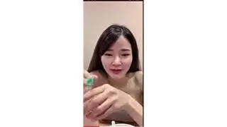 #Part31 Bigo live hot cewe sexy lagi makan neee