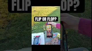 Flippable? Or big fat FLOP? 🧐#spongebob #flop #flip #fail #yardsale #flipflops