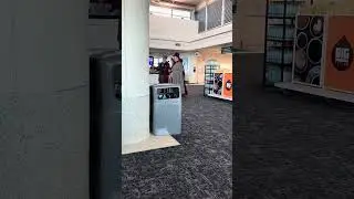Carols in Chicago airport!!