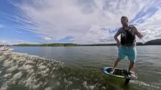Wake Foiling pumping all the way around the boat
