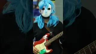 #SallyFace cosplay @nicosanchez_music  plays guitar with our costume performance at #floridasupercon