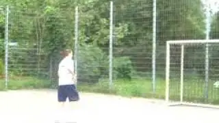 Freizeit-Fu&szlig;ball  Der Tschechische Profi Chris