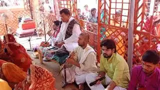 hazribagh road pokhriyadih me jag karate hua pandit virendra sastri or navin panday