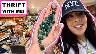 Oh My Goddess! Vintage Jewelry At The Flea Market! She's Consigning It!