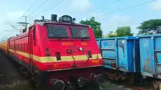 Trains Racing on mainline double crossing of Dahanu Vadodara SF Express