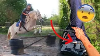 Bloed op buitenrit! 🩸 Hoog durven springen! 🤩