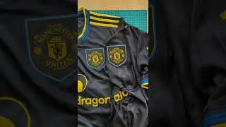 Manchester United Third Compare PLAYER ISSUE vs FAN VERSION