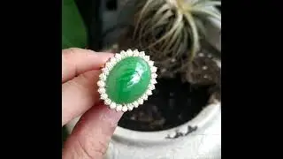 Gem Gardener: Green Jadeite Jade And Diamond Ring 18k