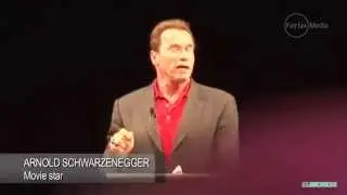 Arnold Schwarzenegger wearing his custom made AJT Jewellery Skull Ring 18.03.15