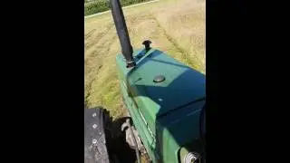 Ein Fendt 105s Allrad am heum&auml;hen
