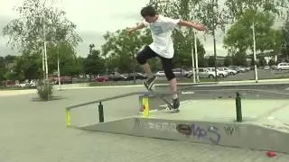 Schoolsout Clip