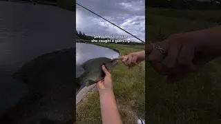My girlfriend caught a GIANT!👀 #fishing #shorts