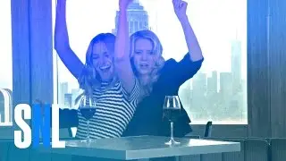 SNL Host Margot Robbie and Kate McKinnon Have a Pre-Premiere Pre-Party