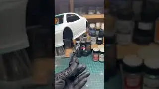 Base coat spray on miniature car, clean layer before color pop #miniature #spraypaint #process