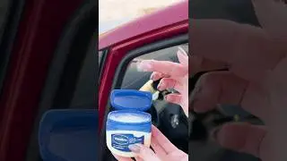 Как предотвратить замерзание автомобильных дверей этой зимой! #АвтомобильныеЛайфхаки #ЗимниеСовет...