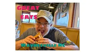 Red Fox Mountain Tavern in Waynesville North Carolina / Restaurant Review / American Comfort Food