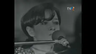 Clubul T însoțind Cenaclul Flacăra